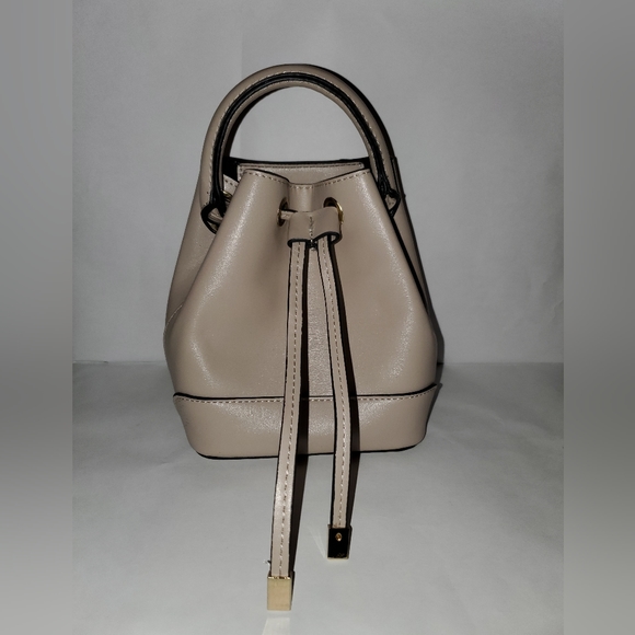 Forever 21 Mini Bucket Bag in Taupe - Picture 1 of 8